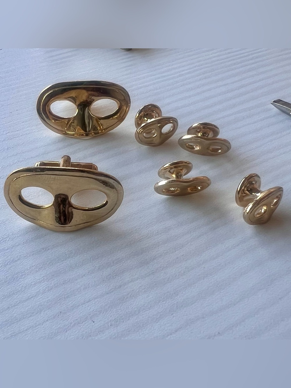 Classic Gold Men’s Cufflinks and Shirt Stud Set